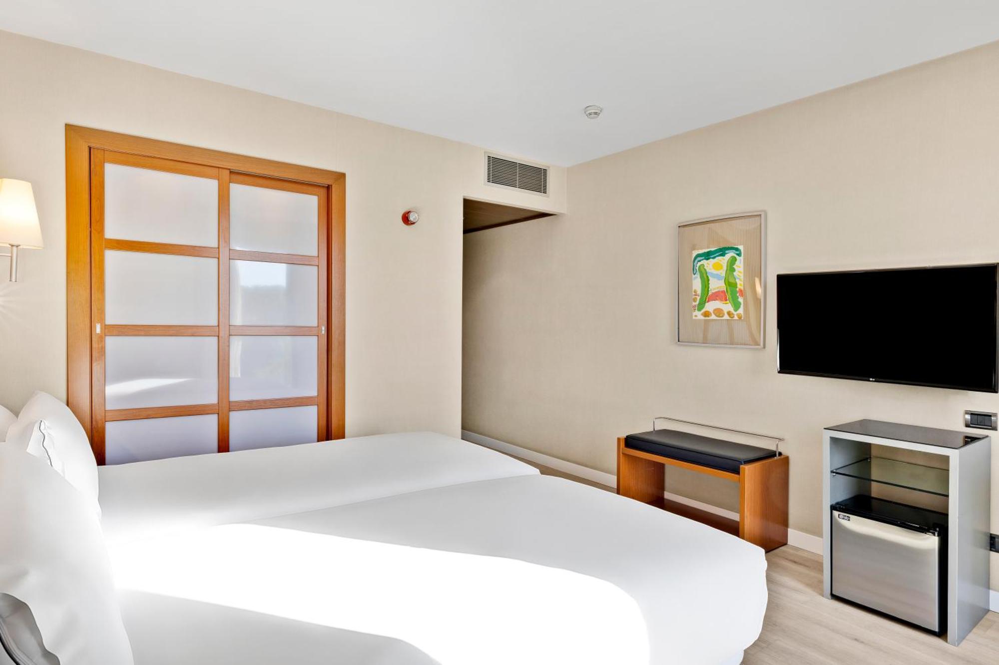 B&B Hotel Zaragoza Los Enlaces Estacion Экстерьер фото